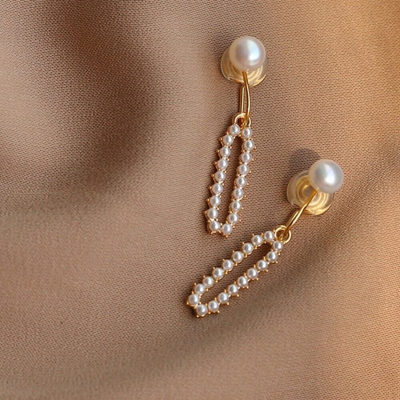 Jewelry - NEW Pearl Drop Clip On Earrings Paper Clip Gold